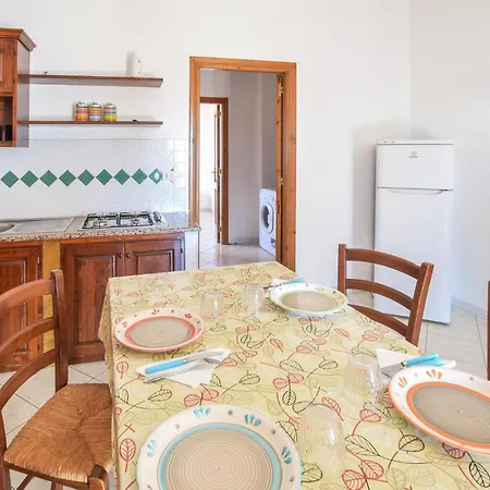 Lovely In With Kitchen Feriehus